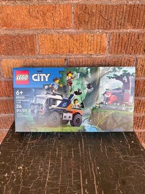 Lego City 60426 Jungle Explorer Truck Building Set Mostly Complete